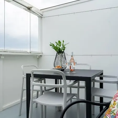 Centralstudio With Rooftop Terrace *